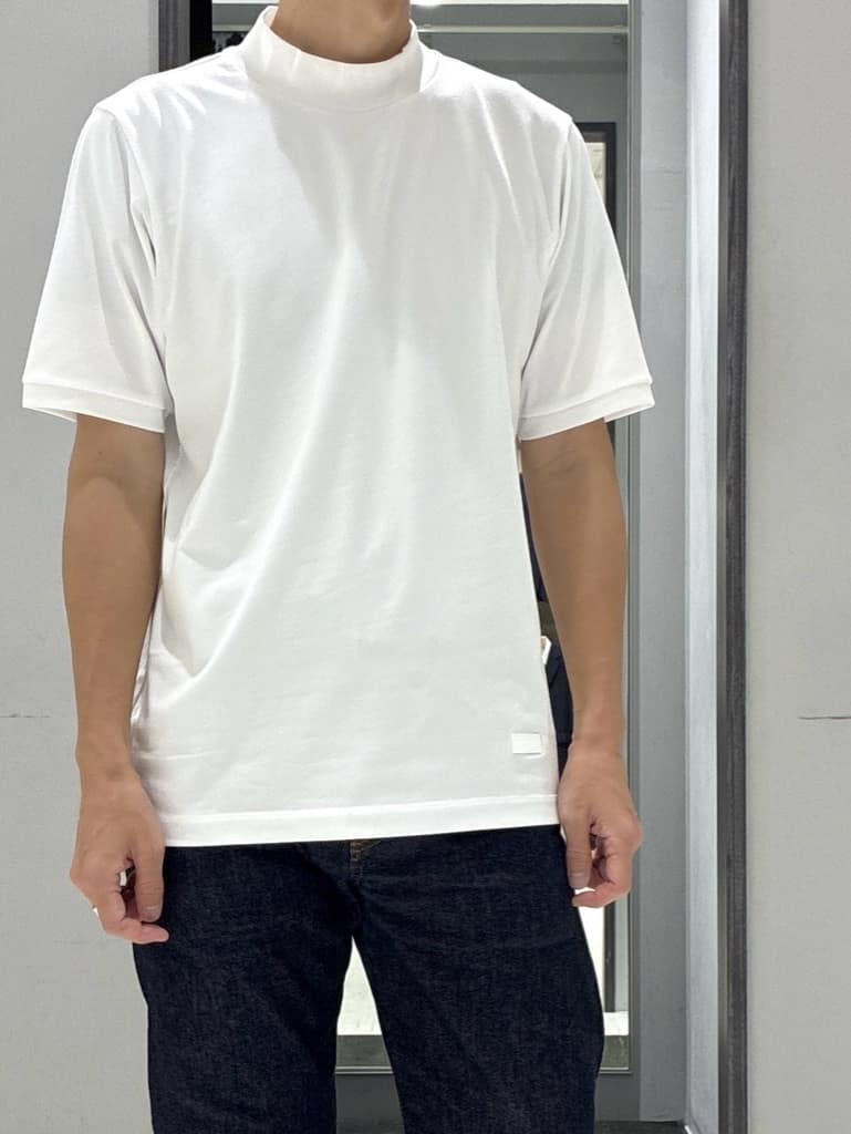 わいずみさんの「TAKEO KIKUCHI｜【3D ナイロン ストレッチ】ジップアップ フードブルゾン」を使ったコーディネート