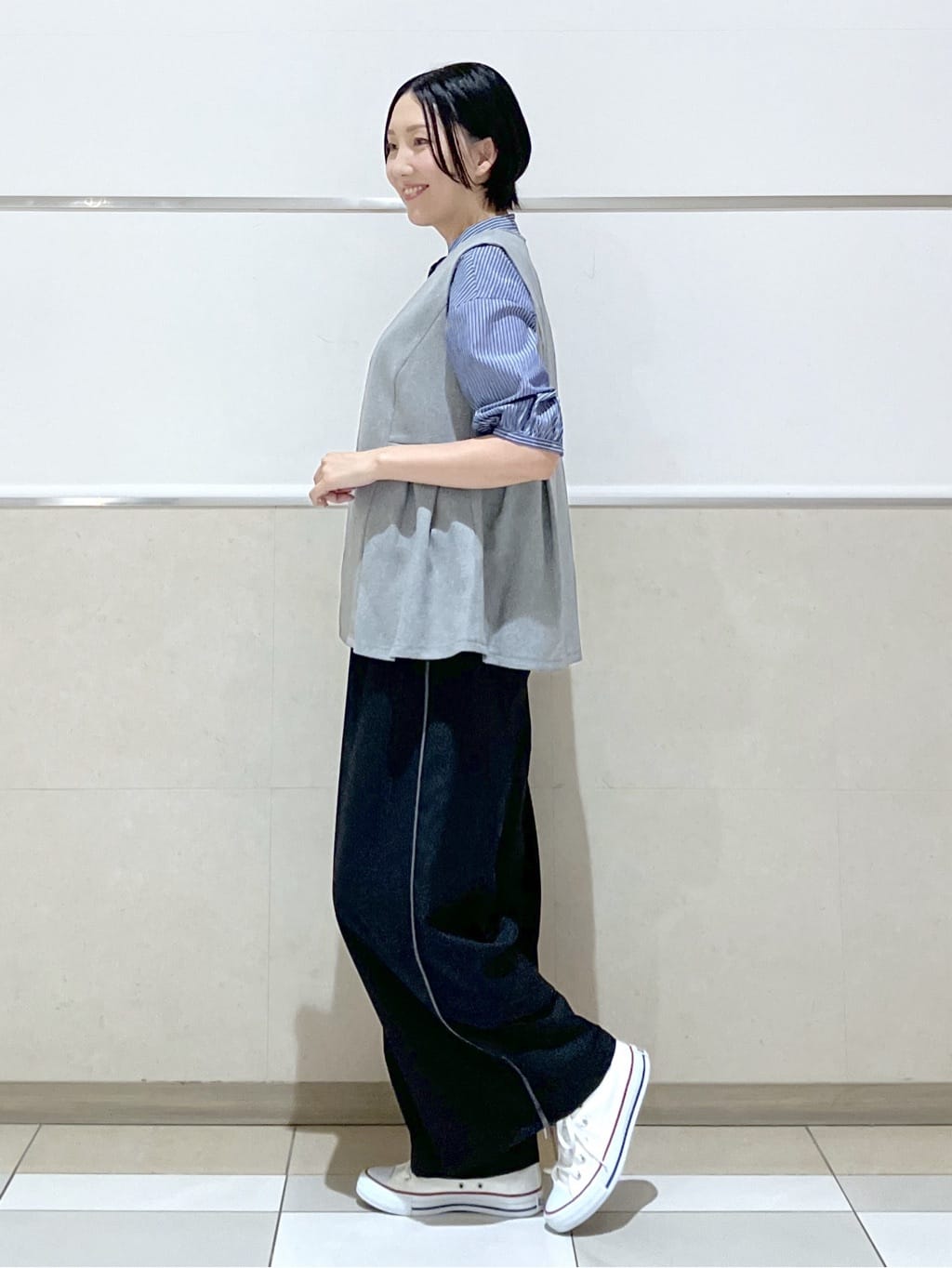 eriko さんの「Dessin｜【洗える】フリルバンドカラー五分袖ブラウス」を使ったコーディネート