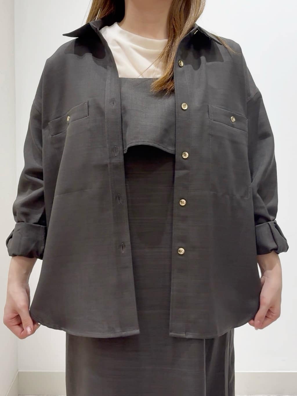 しかっちさんの「grove｜【カセット服/選べる着丈】洗濯機で洗えるオーバーシャツ」を使ったコーディネート