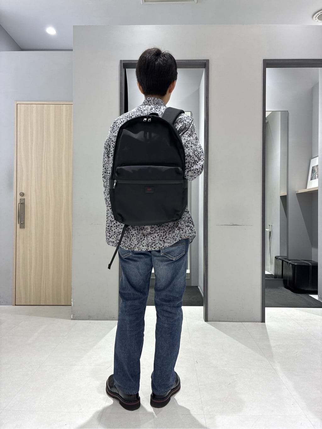 わいずみさんの「TAKEO KIKUCHI｜ストライプ小花 長袖シャツ」を使ったコーディネート