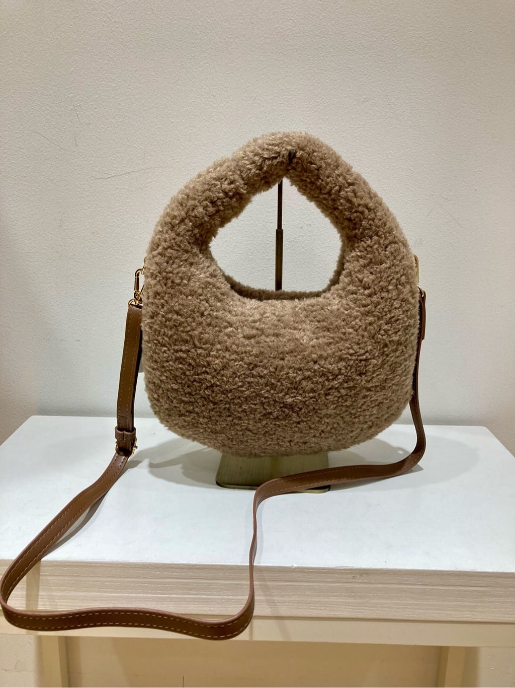 YAMAさんの「Dessin｜【2WAY・軽量】ボアBAG」を使ったコーディネート