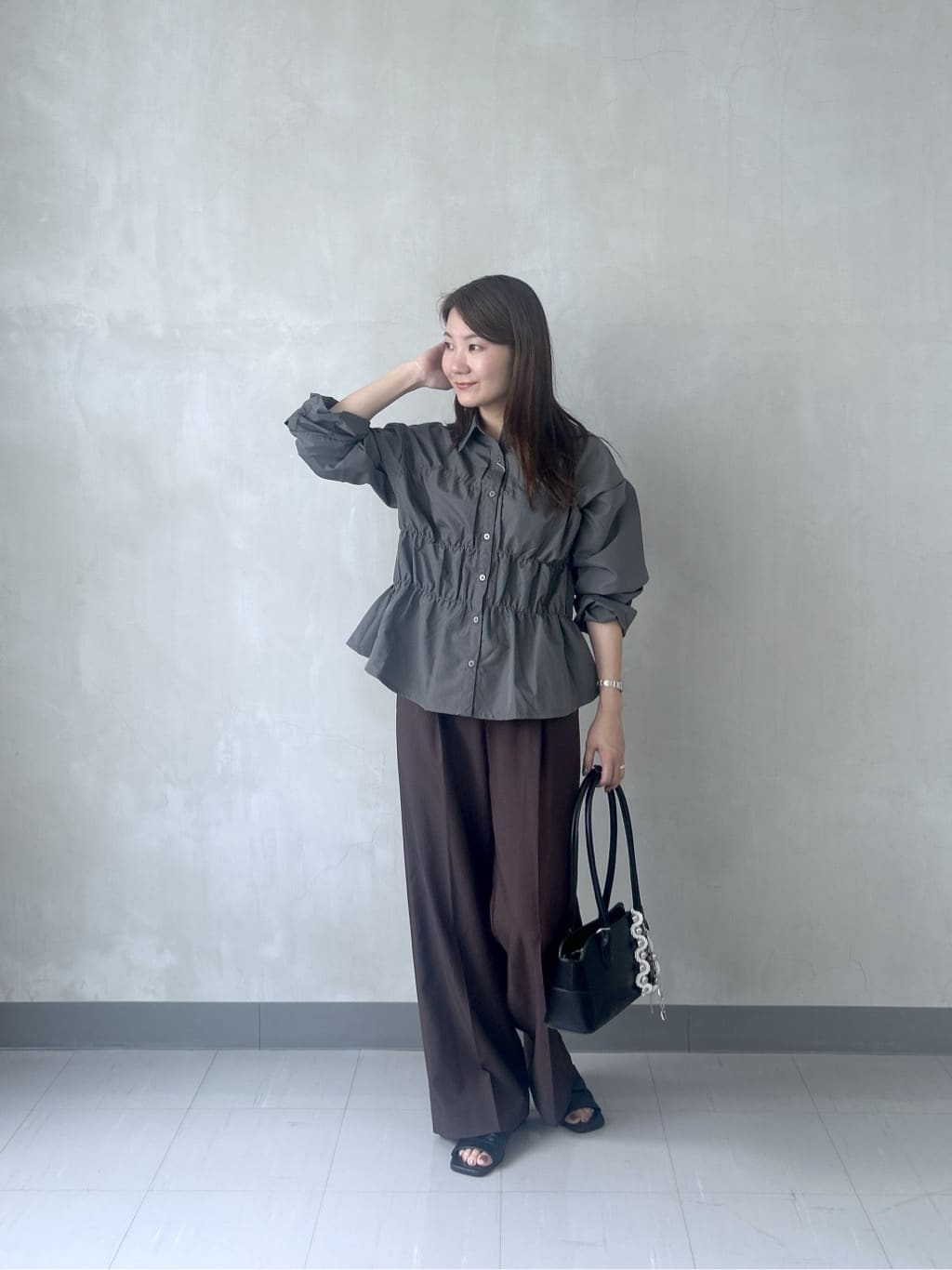 takaさんの「INDIVI｜Comfy SET UP｜イージーストレートワイドパンツ【セットアップ対応／通勤/カセット服】」を使ったコーディネート