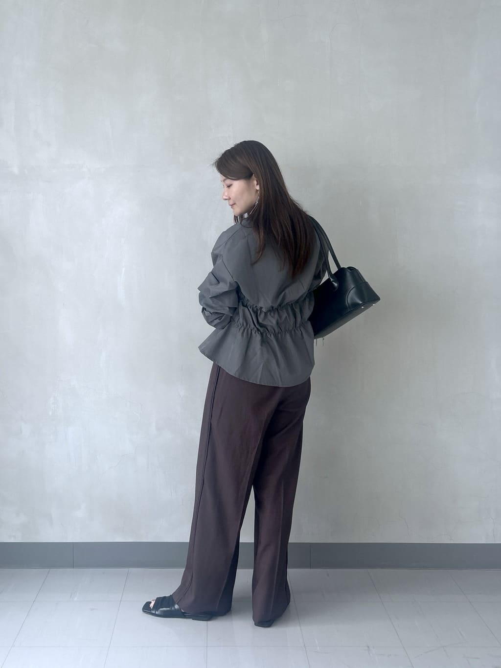 takaさんの「INDIVI｜Comfy SET UP｜イージーストレートワイドパンツ【セットアップ対応／通勤/カセット服】」を使ったコーディネート