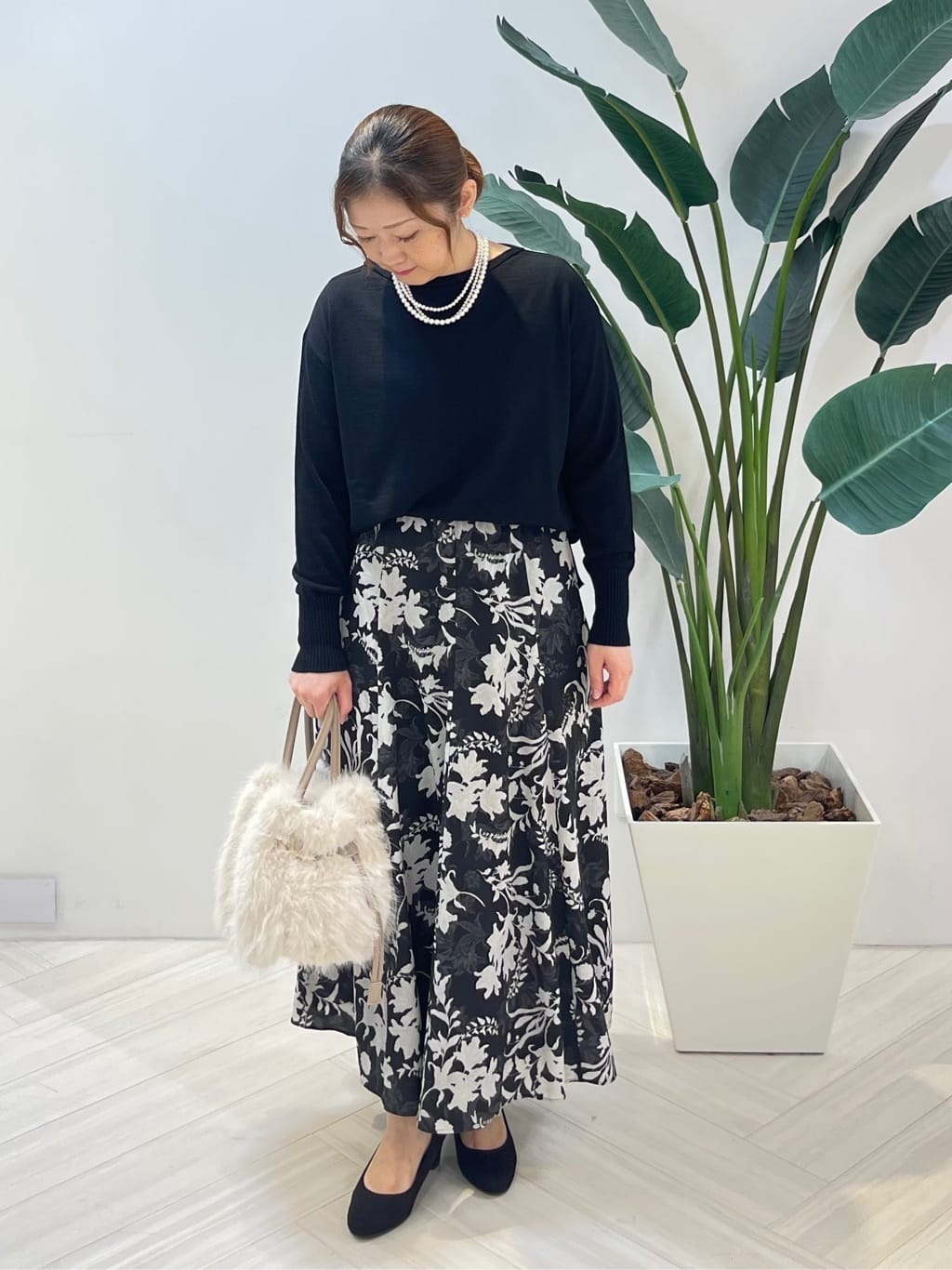 Tomoさんの「UNTITLED｜【8色展開/体型カバー】魅せるタイムレスニット」を使ったコーディネート