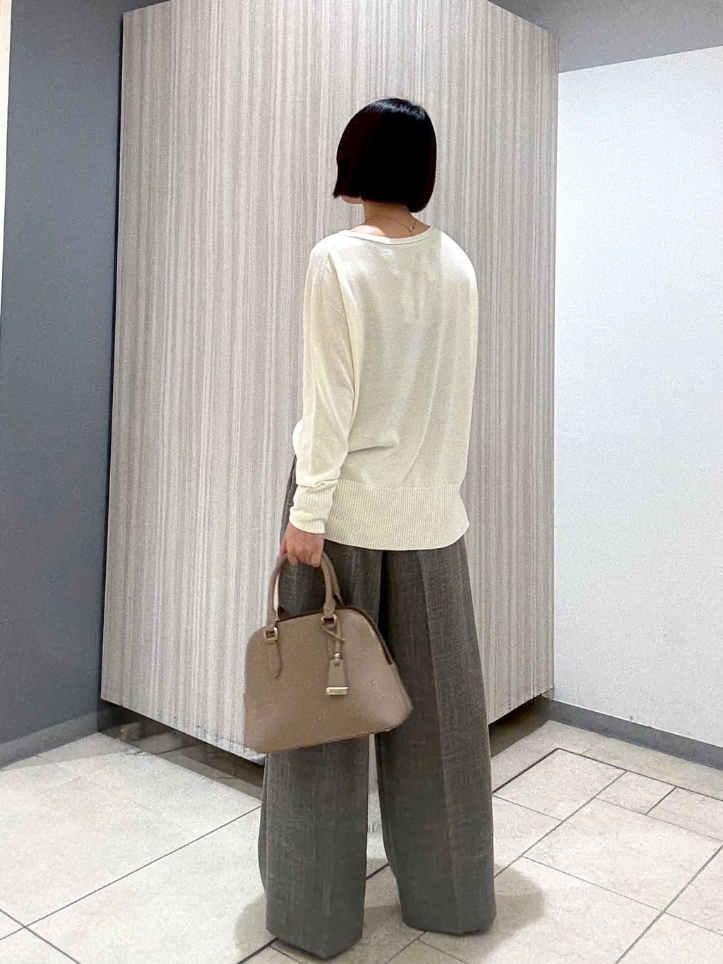 Itoさんの「UNTITLED｜【8色展開/体型カバー】魅せるタイムレスニット」を使ったコーディネート