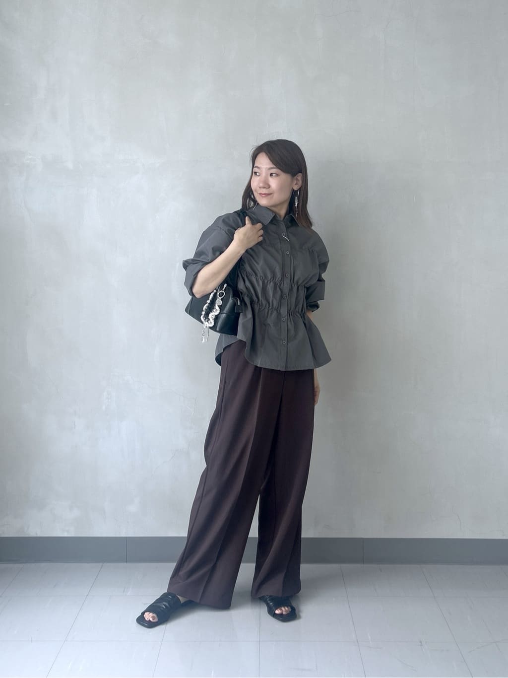 takaさんの「INDIVI｜Comfy SET UP｜イージーストレートワイドパンツ【セットアップ対応／通勤/カセット服】」を使ったコーディネート