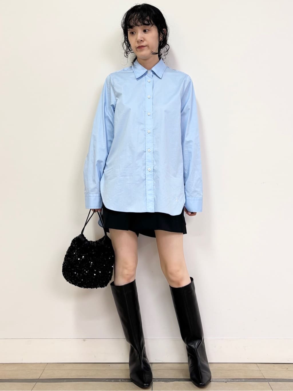 YOKOTAさんの「DRESSTERIOR｜スパンコール2WAY巾着バッグ」を使ったコーディネート