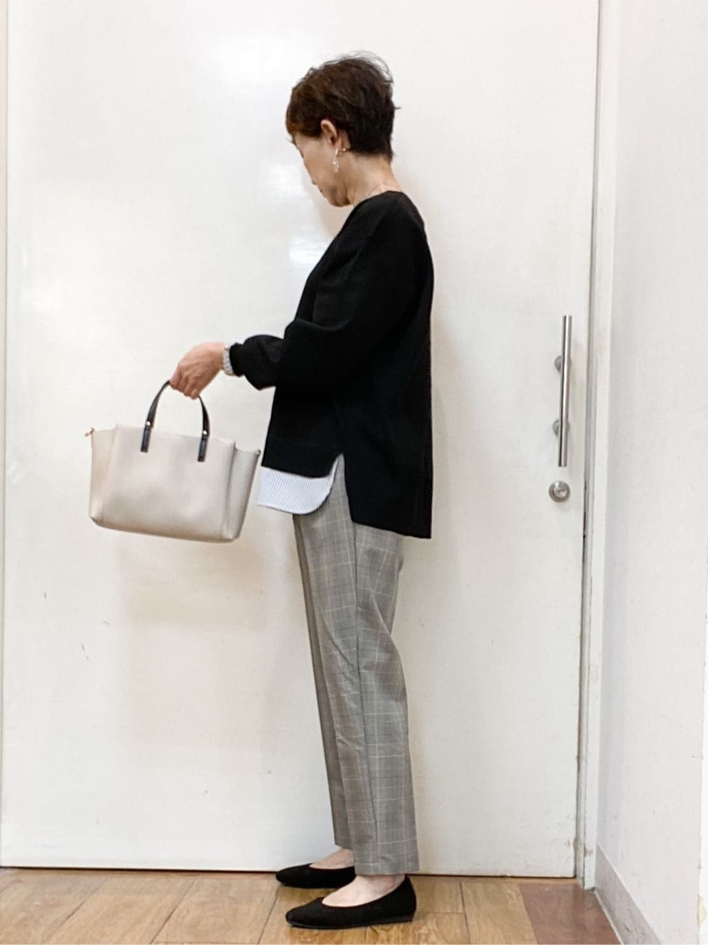 みぃさんの「SHOO･LA･RUE｜【高レビュー/SS-LL/美脚シルエット】すっきりきれい見え テーパードパンツ」を使ったコーディネート