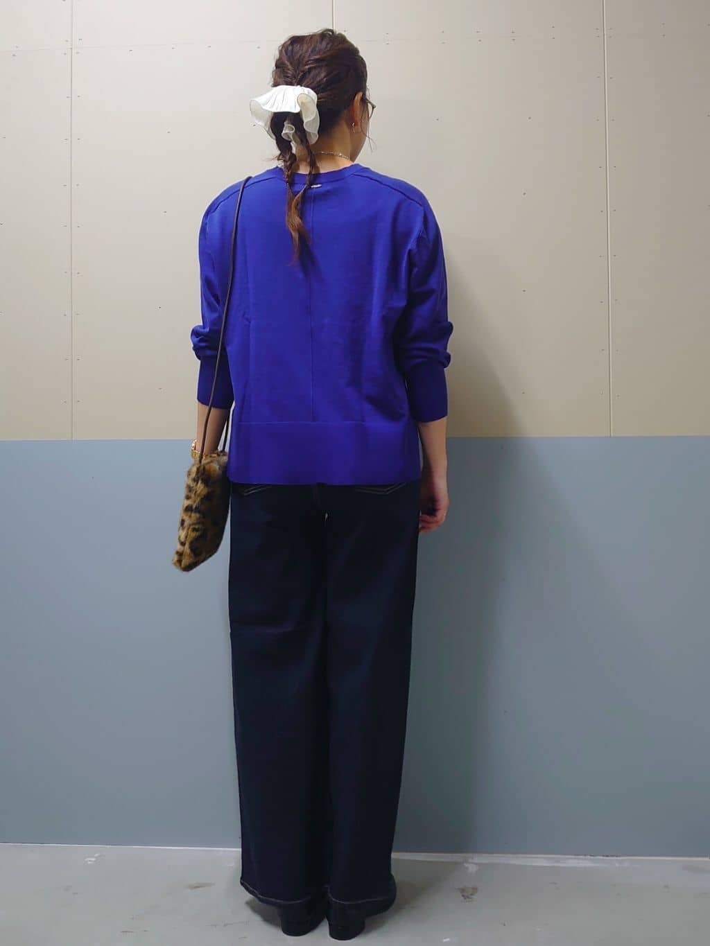 minamiさんの「OPAQUE.CLIP｜リラクシーVネックニット【洗濯機洗OK】《6col》」を使ったコーディネート