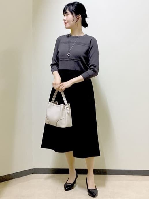  beni_gingerさんの「Reflect｜【軽い羽織に◎／セットアップ可】パール調ボタン付きカーディガン」を使ったコーディネート