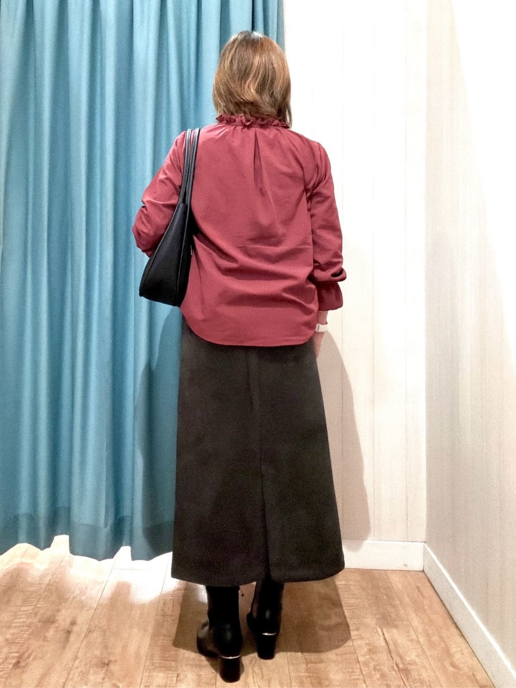 もっちさんの「SHOO･LA･RUE｜【S-LL/洗濯後しわになりにくい/吸水速乾/UV】大人フェミニンな装いに 襟フリルブラウス」を使ったコーディネート