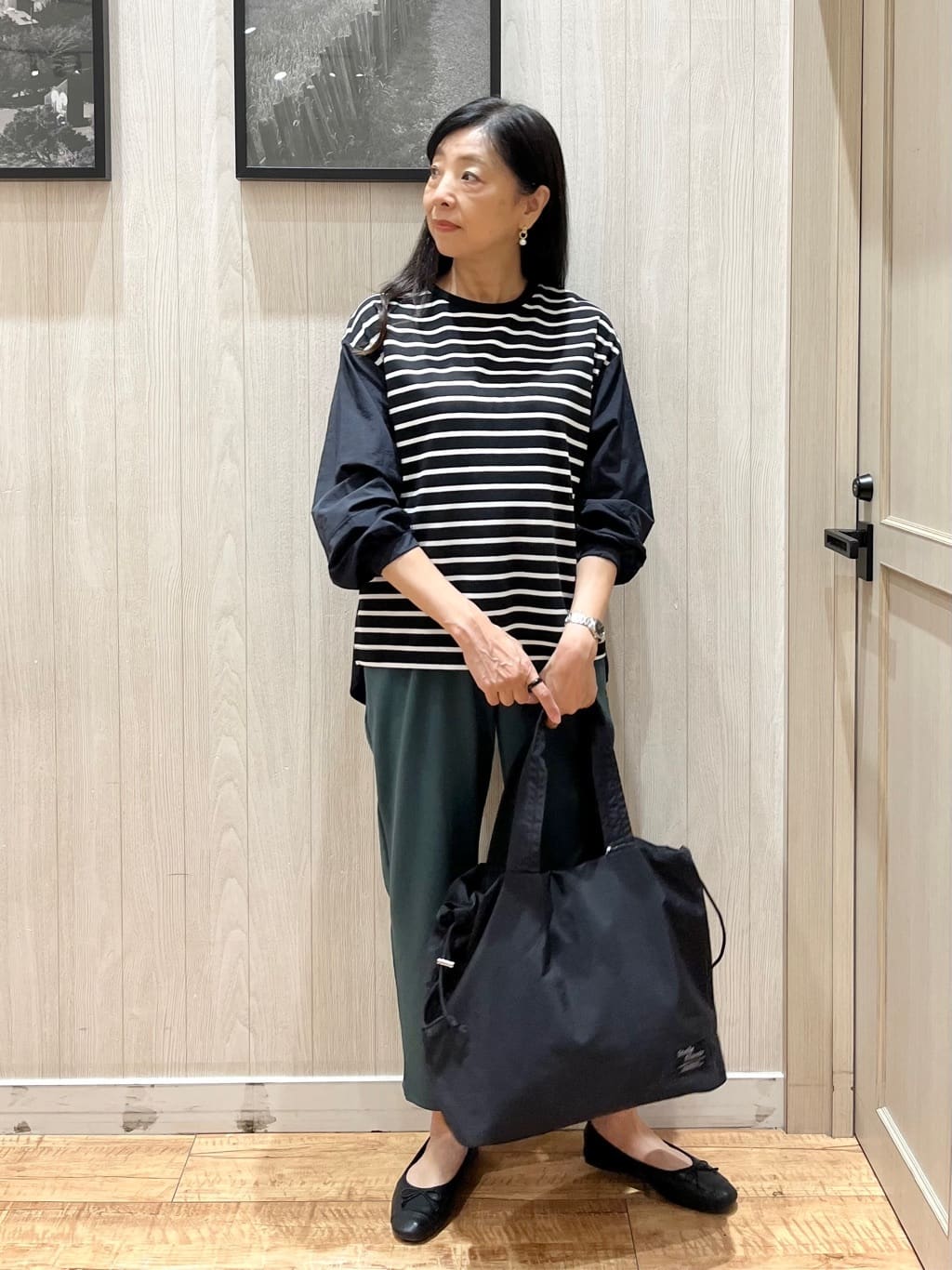 youさんの「SHOO･LA･RUE｜【S-LL】インせず決まる 背中タック入り パフ袖トップス」を使ったコーディネート