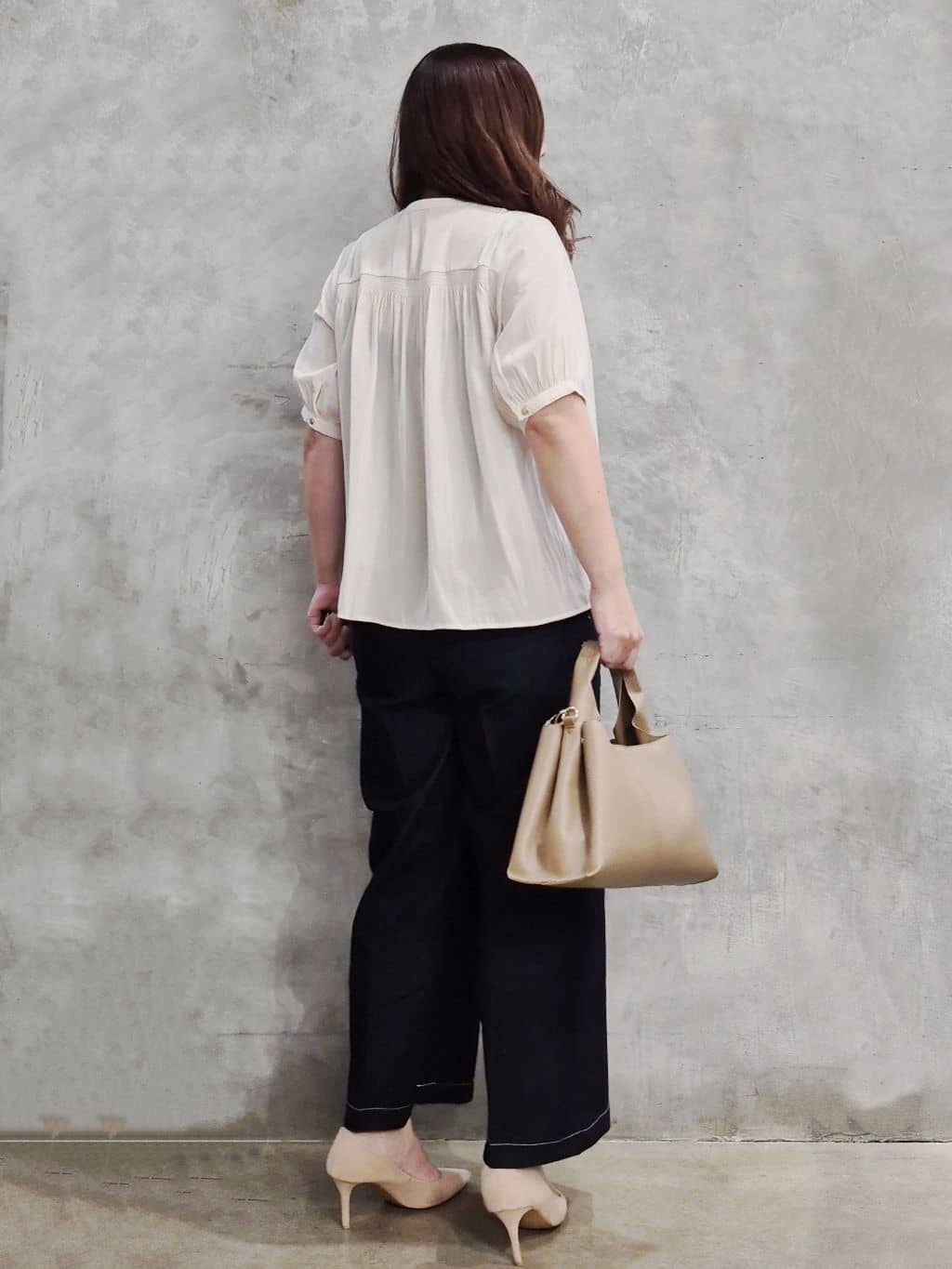 ひさえさんの「THE SHOP TK｜【インしなくも決まる】サテンギャザー5分袖ブラウス」を使ったコーディネート