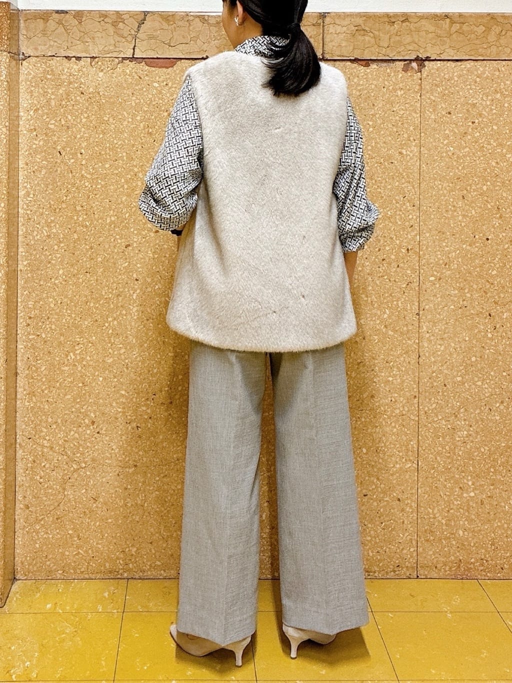 hattoriさんの「INDIVI｜ジオメプリントボウタイブラウス」を使ったコーディネート