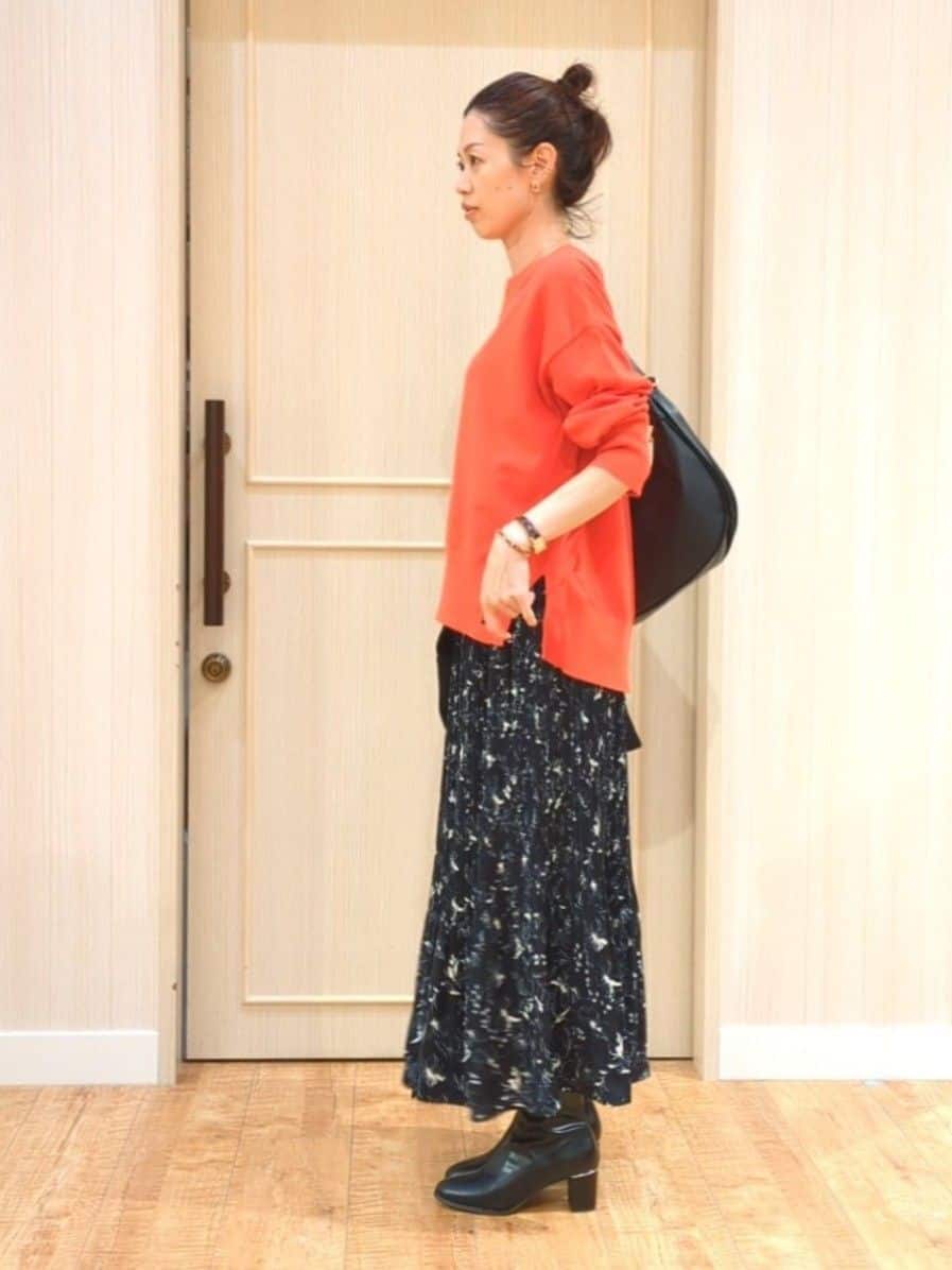 massuさんの「SHOO･LA･RUE｜【高レビュー/洗濯機可】ゆるシルエットで体型カバー もちもちニット」を使ったコーディネート