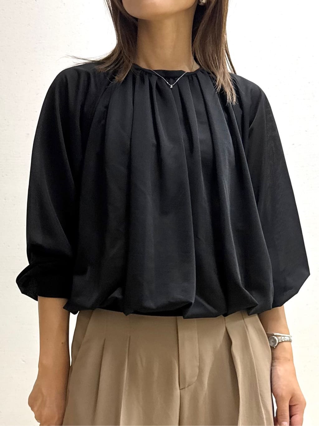 mamiさんの「INDIVI｜【体型カバー／マシンウォッシュ対応】シアージャージトップス」を使ったコーディネート