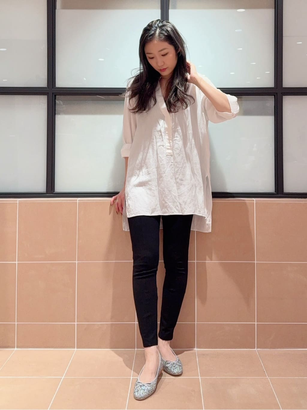 kaoriさんの「ESPERANZA｜【EC限定カラーあり】グリッターバレエシューズ」を使ったコーディネート
