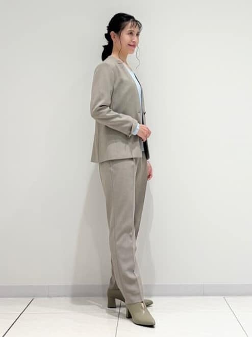kayoさんの「INDIVI｜【洗える】Vネックコンパクトニット」を使ったコーディネート