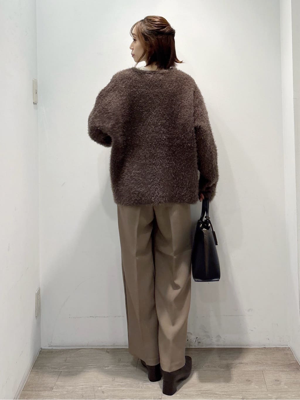 ぶまりんさんの「OPAQUE.CLIP｜ロングロゴTシャツ【洗濯機OK】」を使ったコーディネート