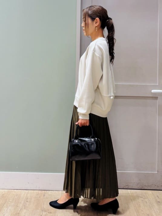 Komi☆さんの「grove｜ダンボールコクーンシルエットプルオーバー」を使ったコーディネート