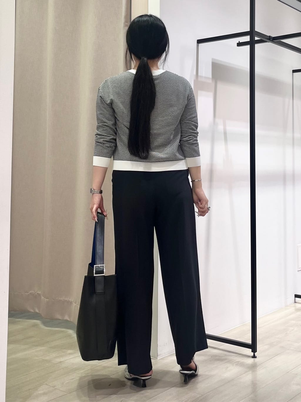 hasuさんの「INDIVI｜【軽く羽織れる/洗える】ジャケット風カーディガン」を使ったコーディネート