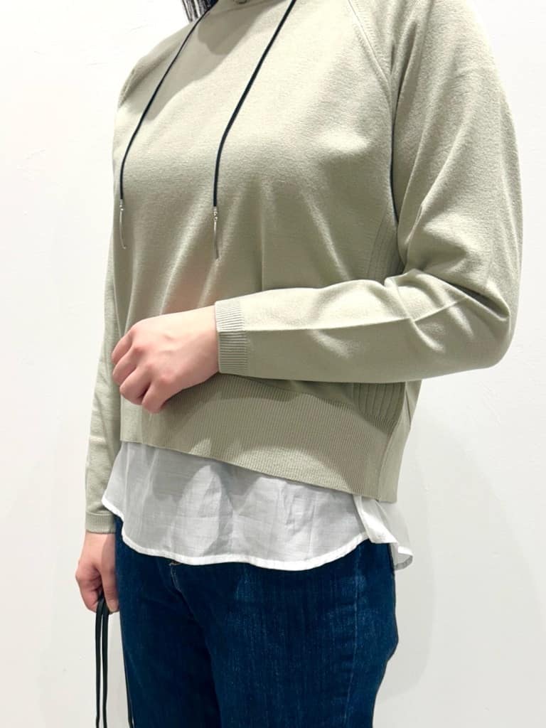 seinaさんの「grove｜最終お値下げ！！【洗える/毛玉軽減】天竺ラグランスリーブプルオーバー」を使ったコーディネート