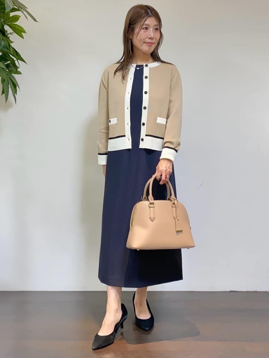 tomoさんの「UNTITLED｜【洗える/ストレッチ性】スーツライク ストライプワンピース」を使ったコーディネート