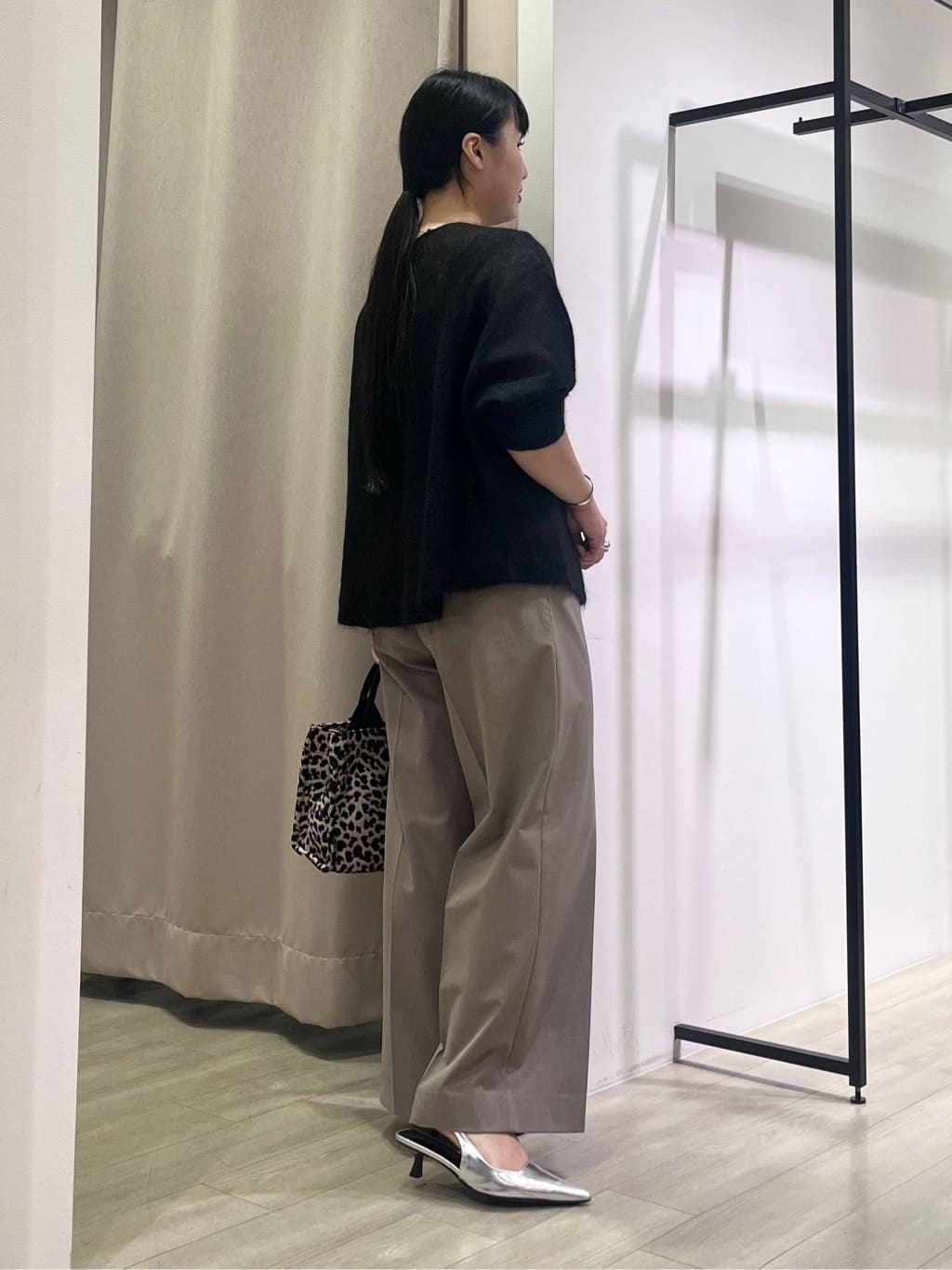 hasuさんの「INDIVI｜【キッドモヘヤ素材】ラウンドヘムニット」を使ったコーディネート