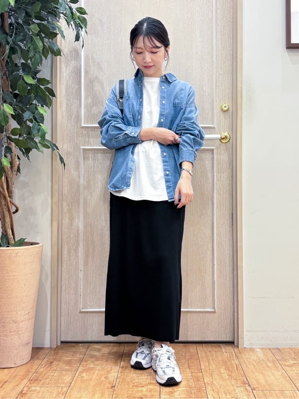 なみさんの「SHOO･LA･RUE｜グラフィックアソート BIGロンT」を使ったコーディネート