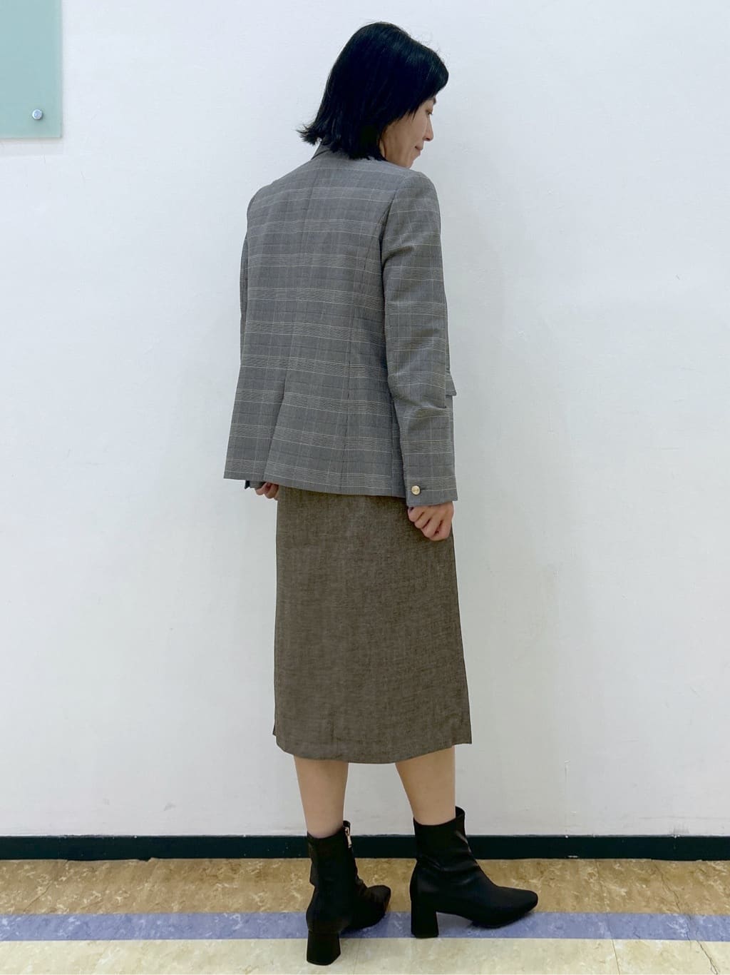 su.さんの「index｜タックデザインバンドカラーブラウス【洗濯機OK】」を使ったコーディネート