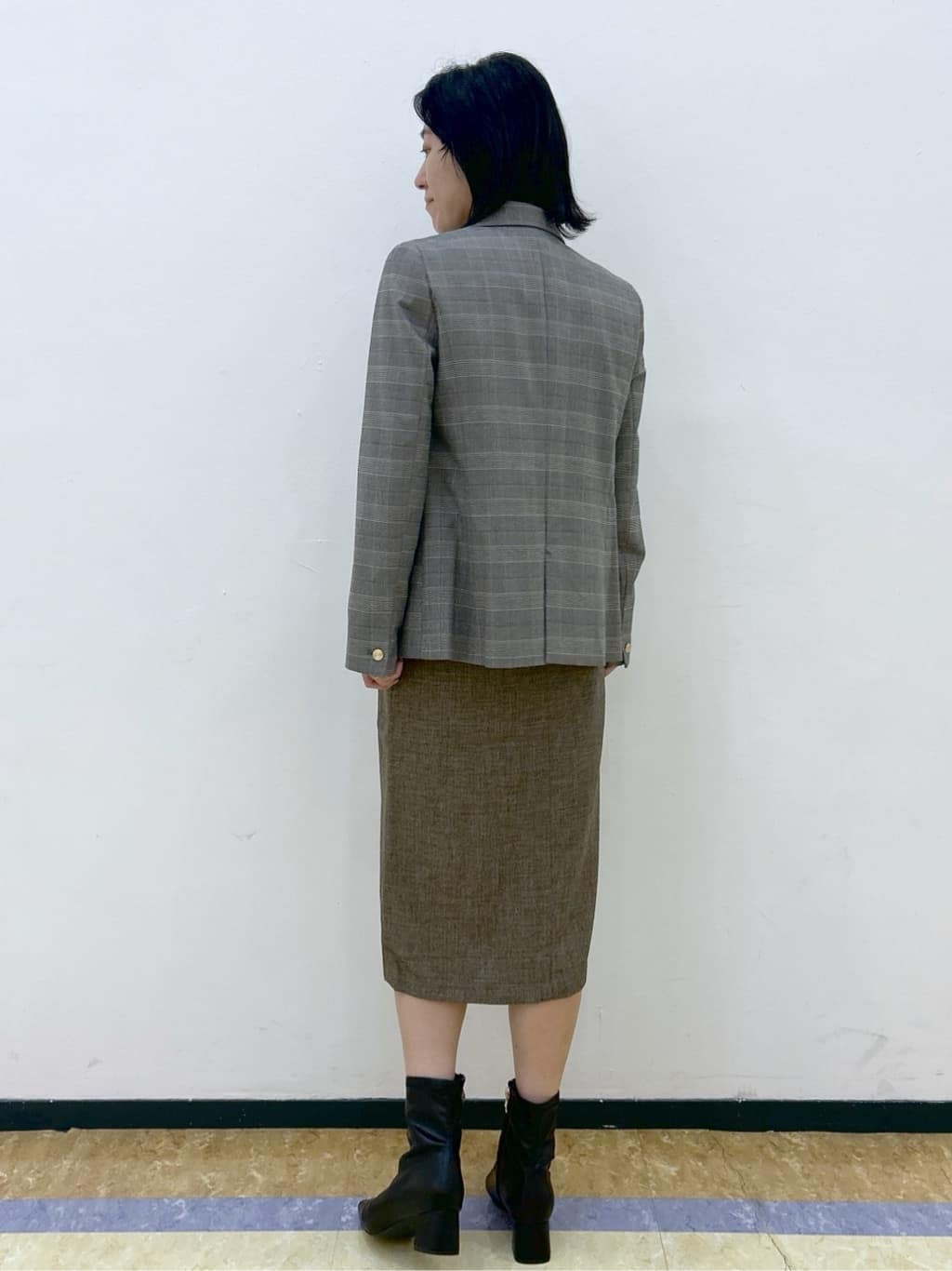 su.さんの「index｜タックデザインバンドカラーブラウス【洗濯機OK】」を使ったコーディネート