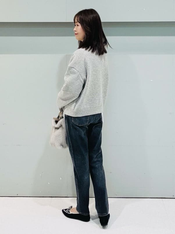 makiさんの「UNTITLED｜【洗える/コットン100%】グラフィックロンT」を使ったコーディネート