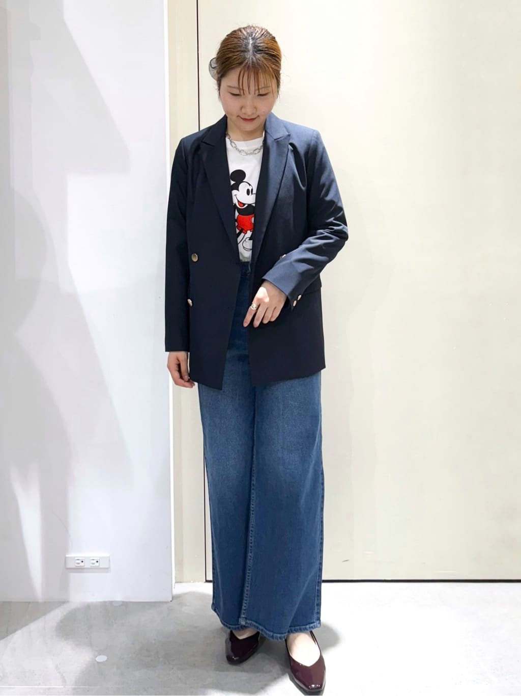 sayaさんの「OPAQUE.CLIP｜【Mickey Mouse】プリントロングTシャツ」を使ったコーディネート