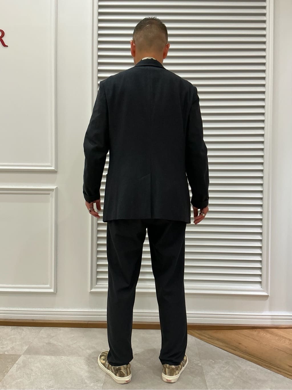 torigoeさんの「DRESSTERIOR｜【STORY11月号掲載】レオパードシルクスカーフ」を使ったコーディネート