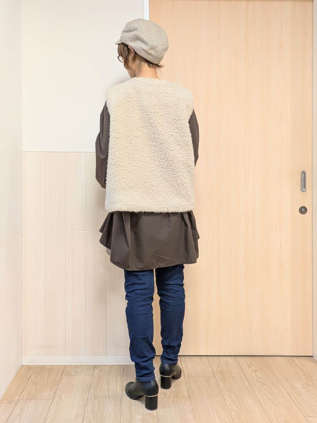 YuAさんの「SHOO･LA･RUE｜ふわふわファーベスト」を使ったコーディネート