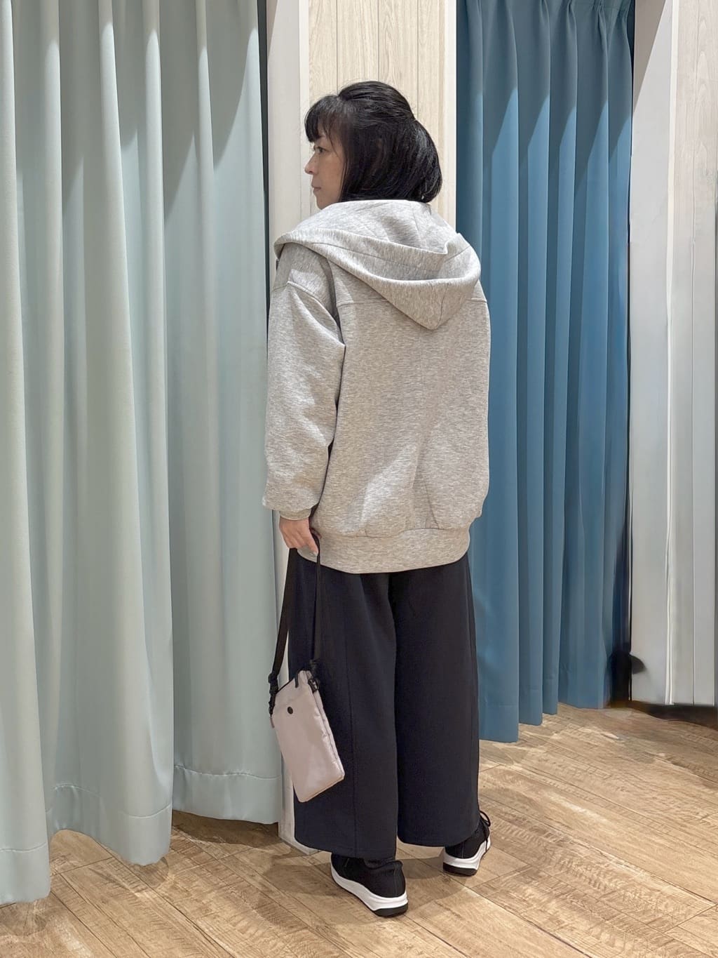 わかさんの「SHOO･LA･RUE｜グラフィックアソート BIGロンT」を使ったコーディネート