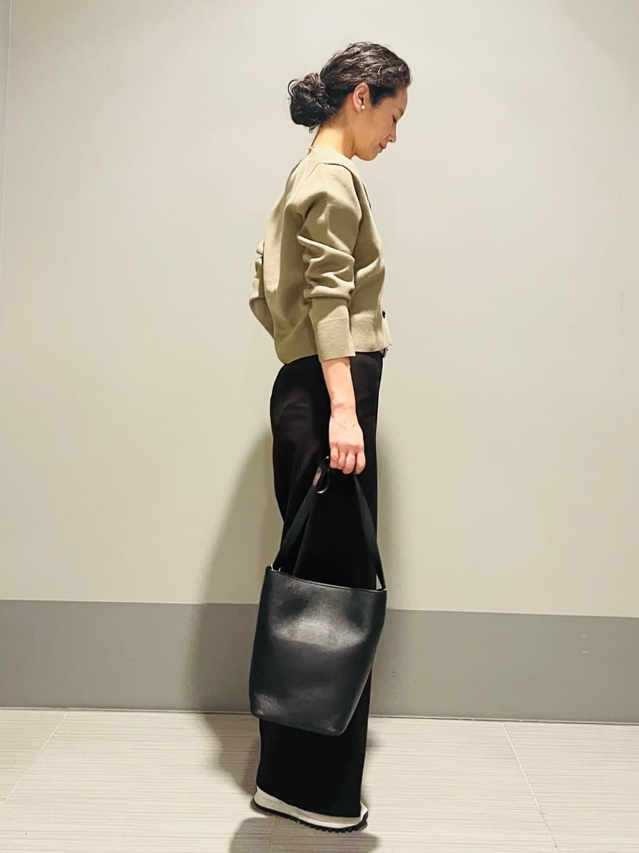 Annさんの「DRESSTERIOR｜ミラノリブカーディガン」を使ったコーディネート