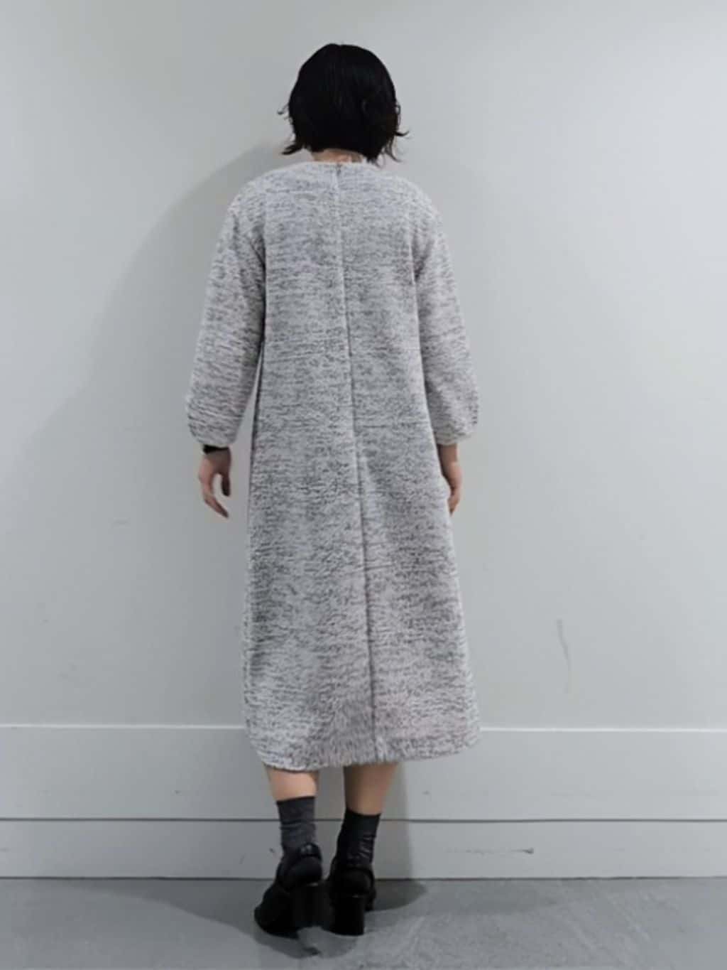 ミズタさんの「UNTITLED｜【洗える/ストレッチ】ツイードジャージワンピース」を使ったコーディネート