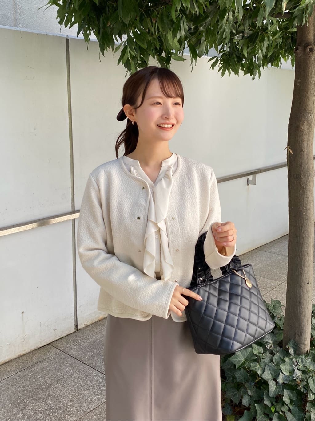 みさかさんの「index｜ストレッチノーカラーブルゾン【洗濯機OK】」を使ったコーディネート