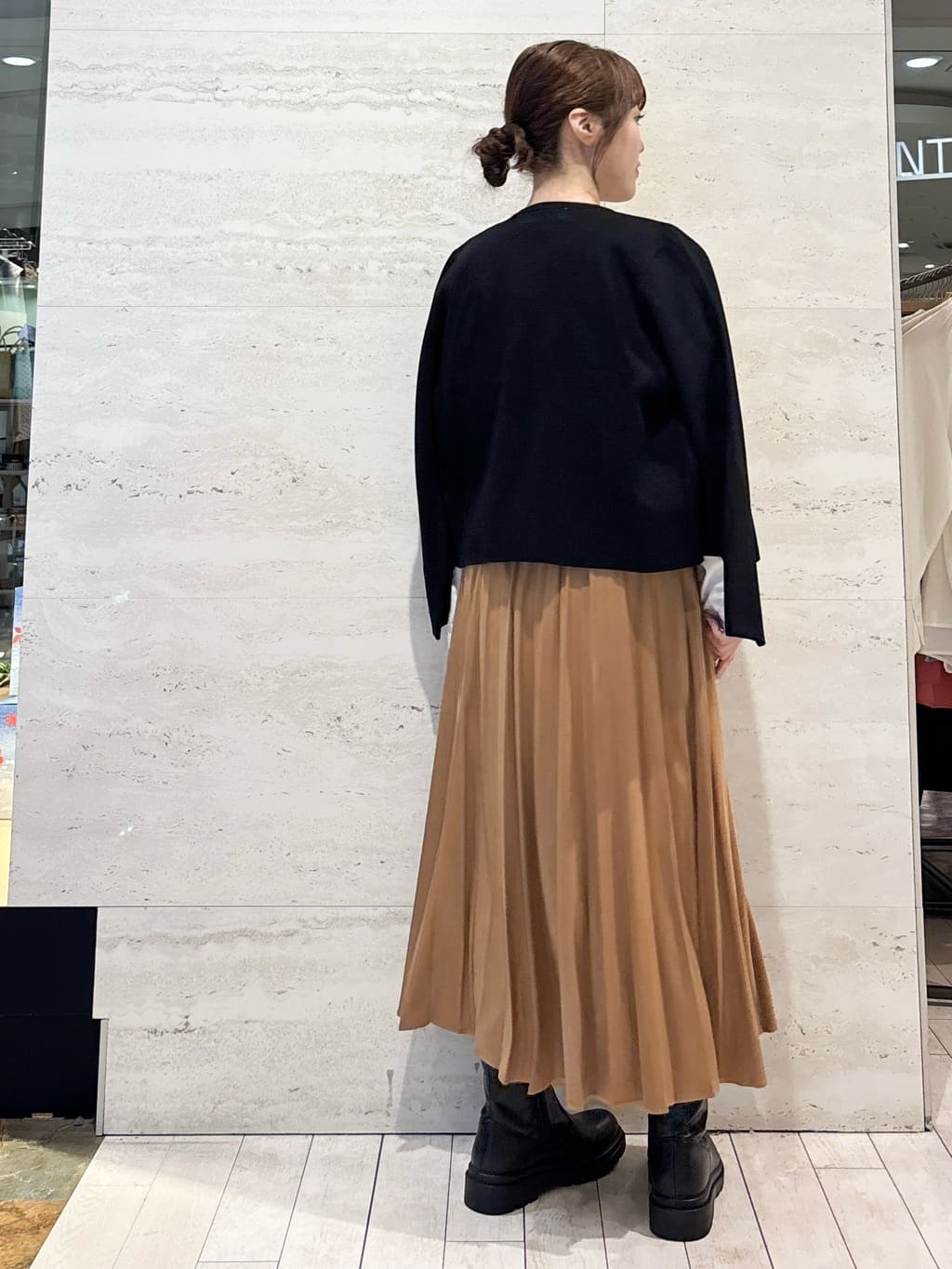 かほさんの「OPAQUE.CLIP｜ロングロゴTシャツ【洗濯機OK】」を使ったコーディネート