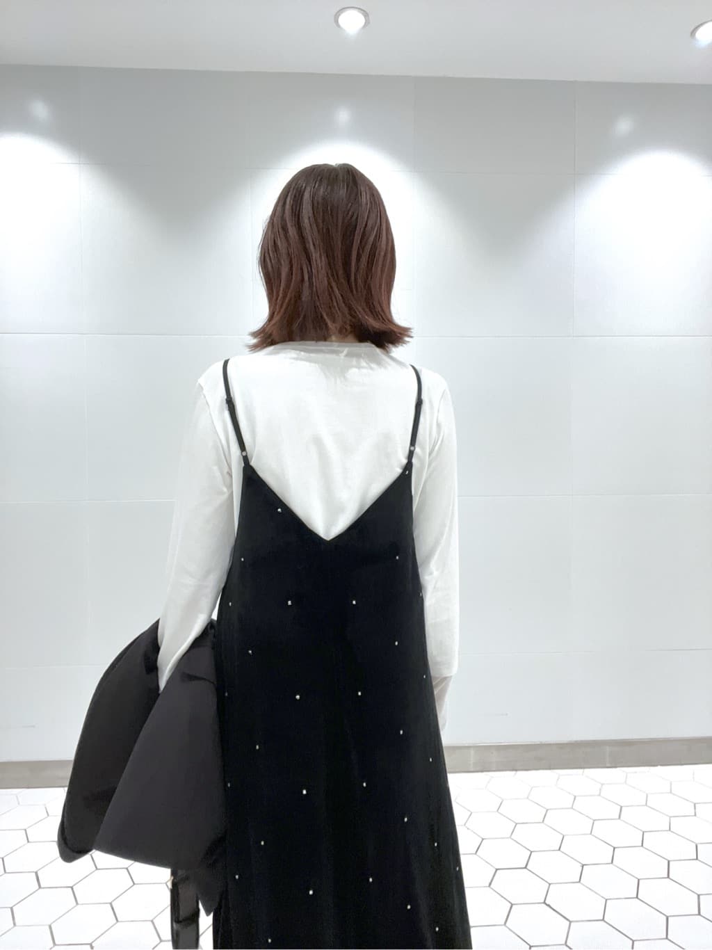 Makinoさんの「Dessin｜【前後2WAY/洗える】ベロアワンピース」を使ったコーディネート