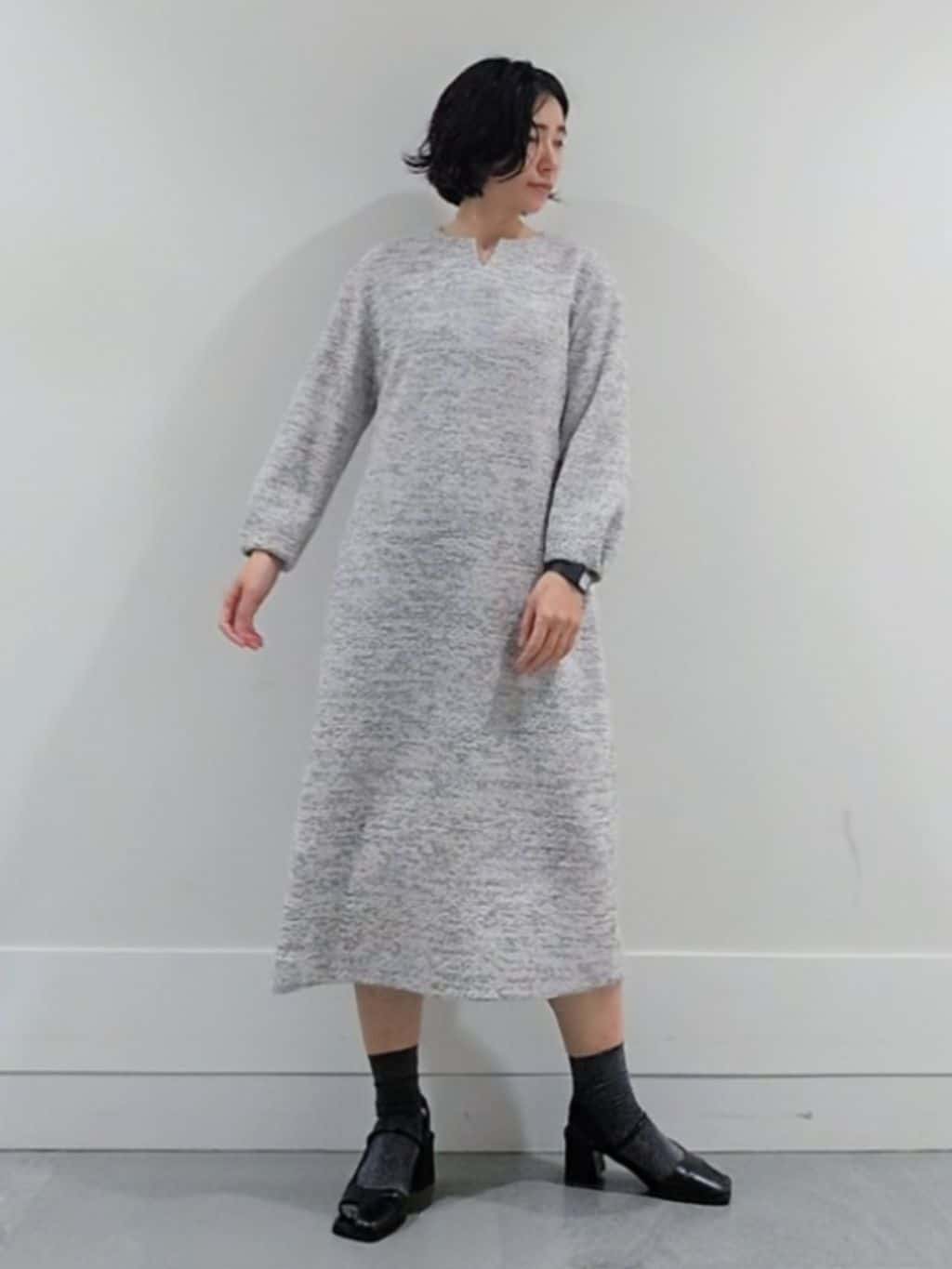 ミズタさんの「UNTITLED｜【洗える/ストレッチ】ツイードジャージワンピース」を使ったコーディネート
