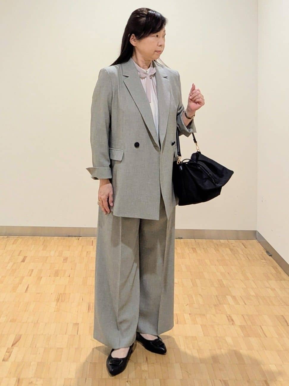 なおさんの「Reflect｜【単品使いOK◎／セットアップ可】リラクシーメランジワイドパンツ」を使ったコーディネート