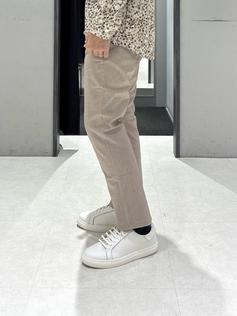 わいずみさんの「TAKEO KIKUCHI｜ストライプ小花 長袖シャツ」を使ったコーディネート
