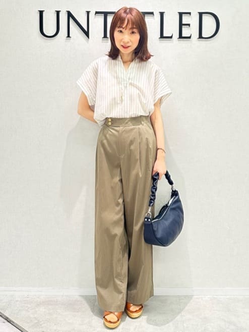 Miwaさんの「UNTITLED｜【洗える/スキッパー】フレンチスリーブシアーブラウス」を使ったコーディネート