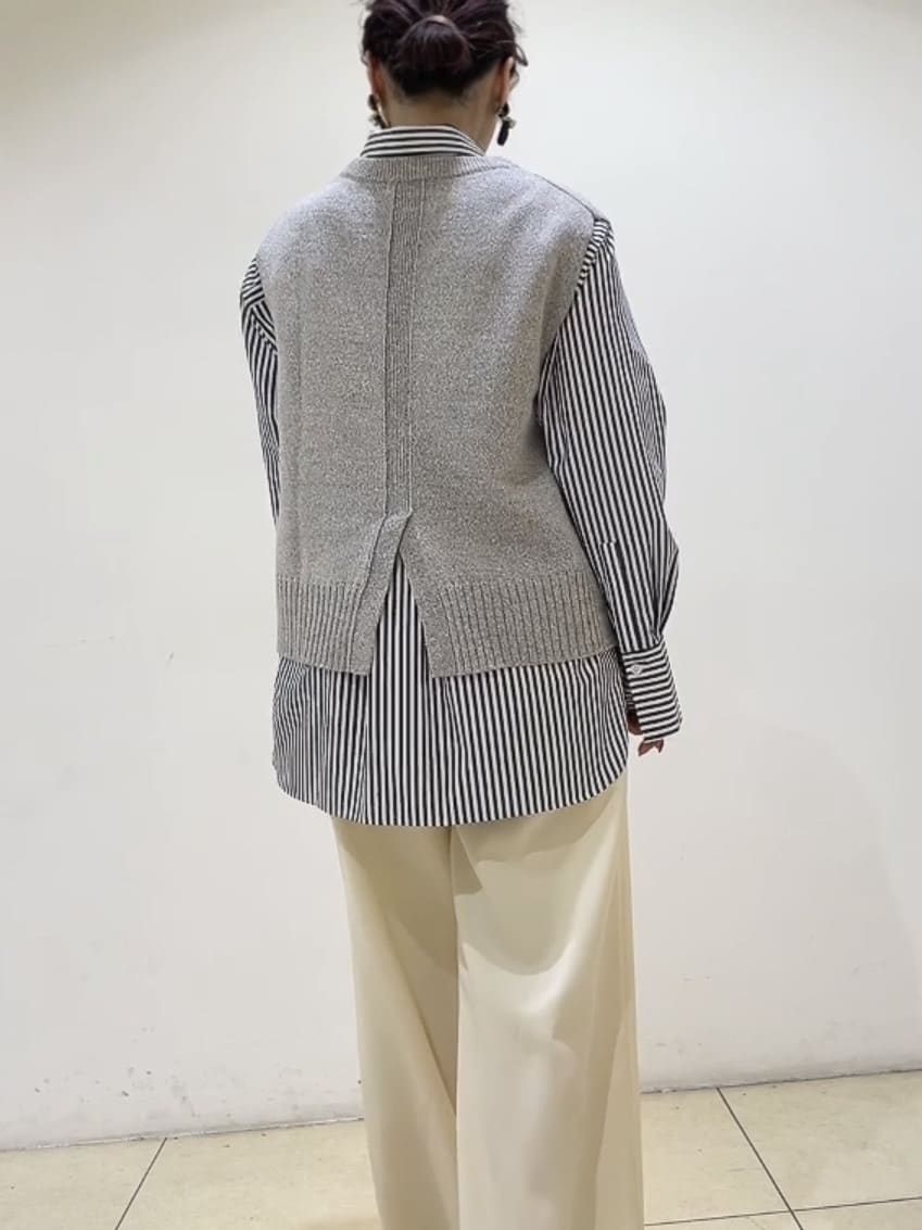 watanabeさんの「UNTITLED｜【重ね着レイヤードに】杢調ニットベスト」を使ったコーディネート