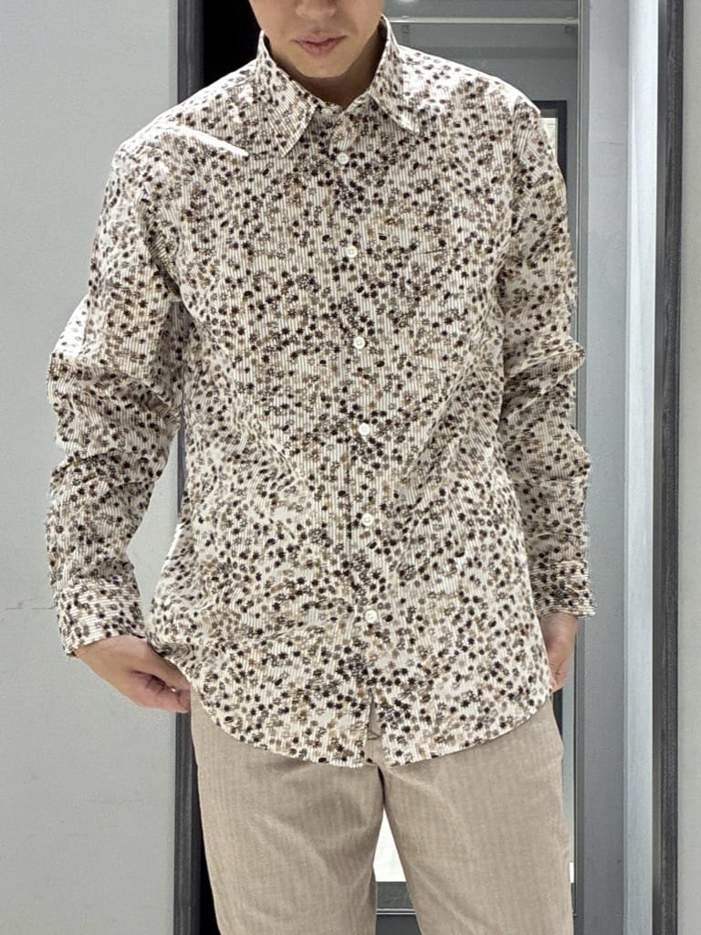 わいずみさんの「TAKEO KIKUCHI｜ストライプ小花 長袖シャツ」を使ったコーディネート