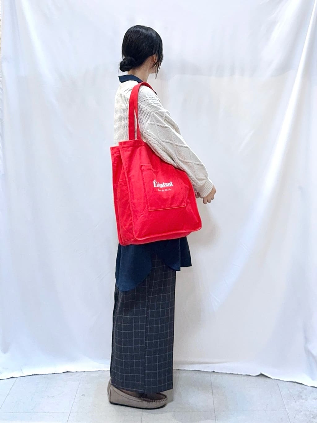 𝐇𝐢𝐫𝐨𝐦𝐢さんの「SHOO･LA･RUE｜【S-LL/体型カバー】さらっとしたタッチが魅力 デニムライクチュニック」を使ったコーディネート