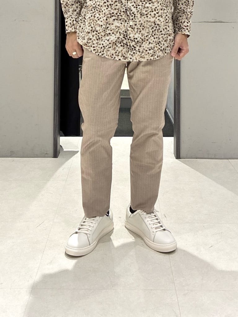 わいずみさんの「TAKEO KIKUCHI｜ストライプ小花 長袖シャツ」を使ったコーディネート