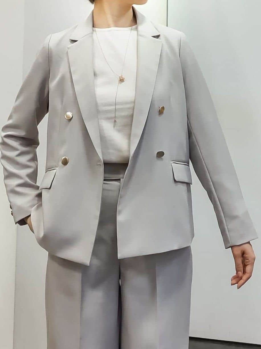 やまちゃんさんの「grove｜【カセット服】ダブルブレストテーラードジャケット」を使ったコーディネート